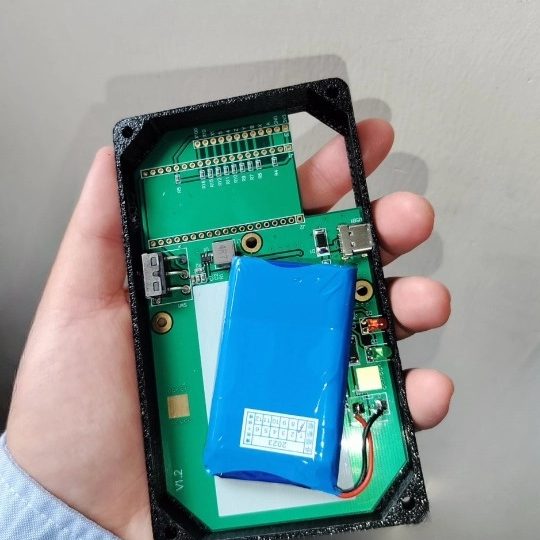 電路板量測與外殼機構設計